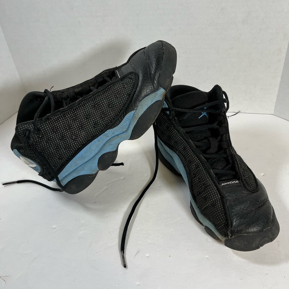 Nike Air Jordan 13 Retro Boys Size 5Y Black Blue Sneakers 884129-041